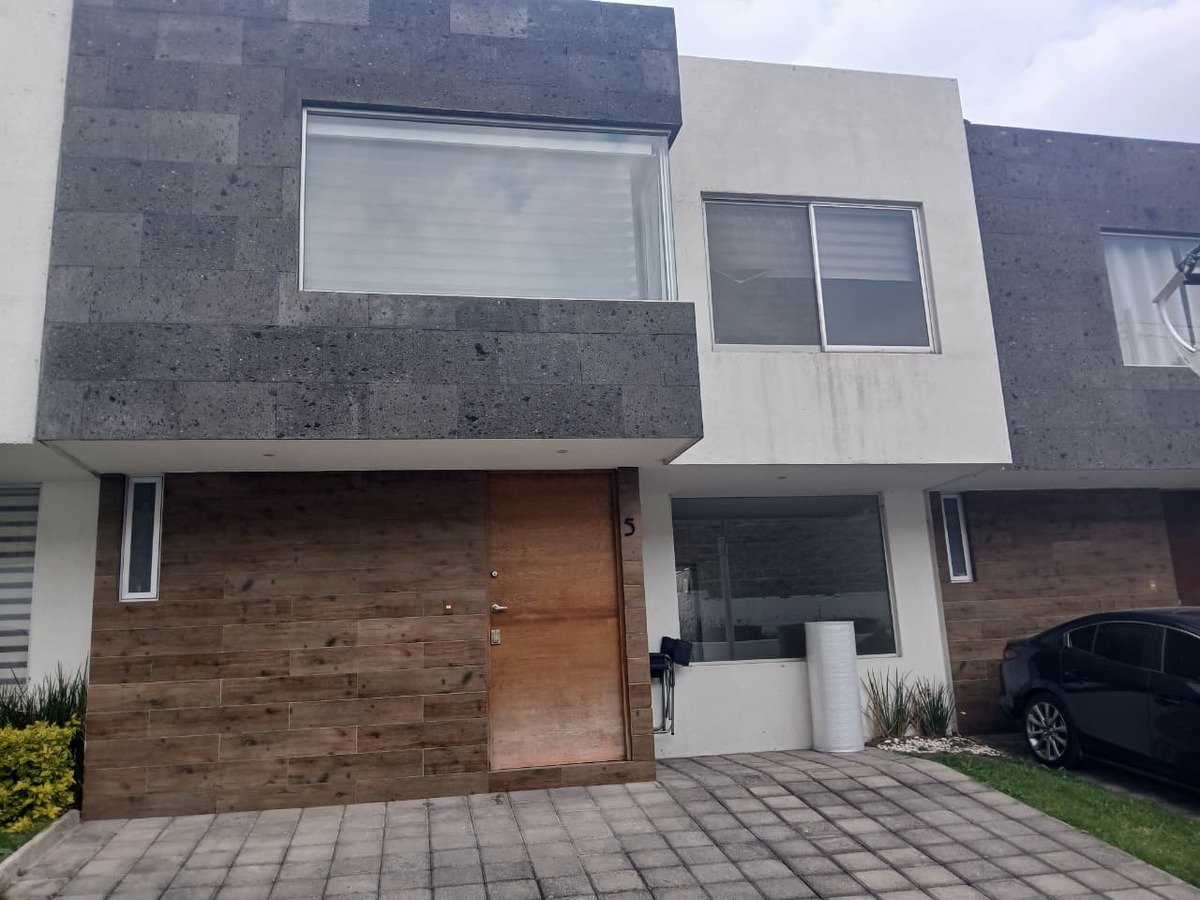 1 de 34: Alzado de la casa