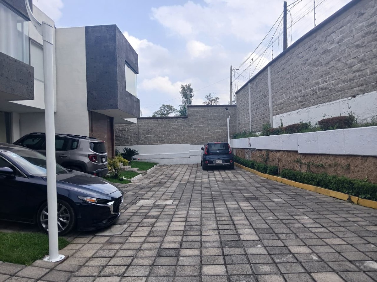 3 de 50: Enclavado Amurallado