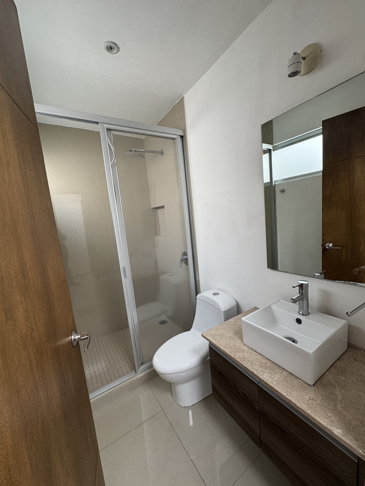 31 de 34: Baño compartido