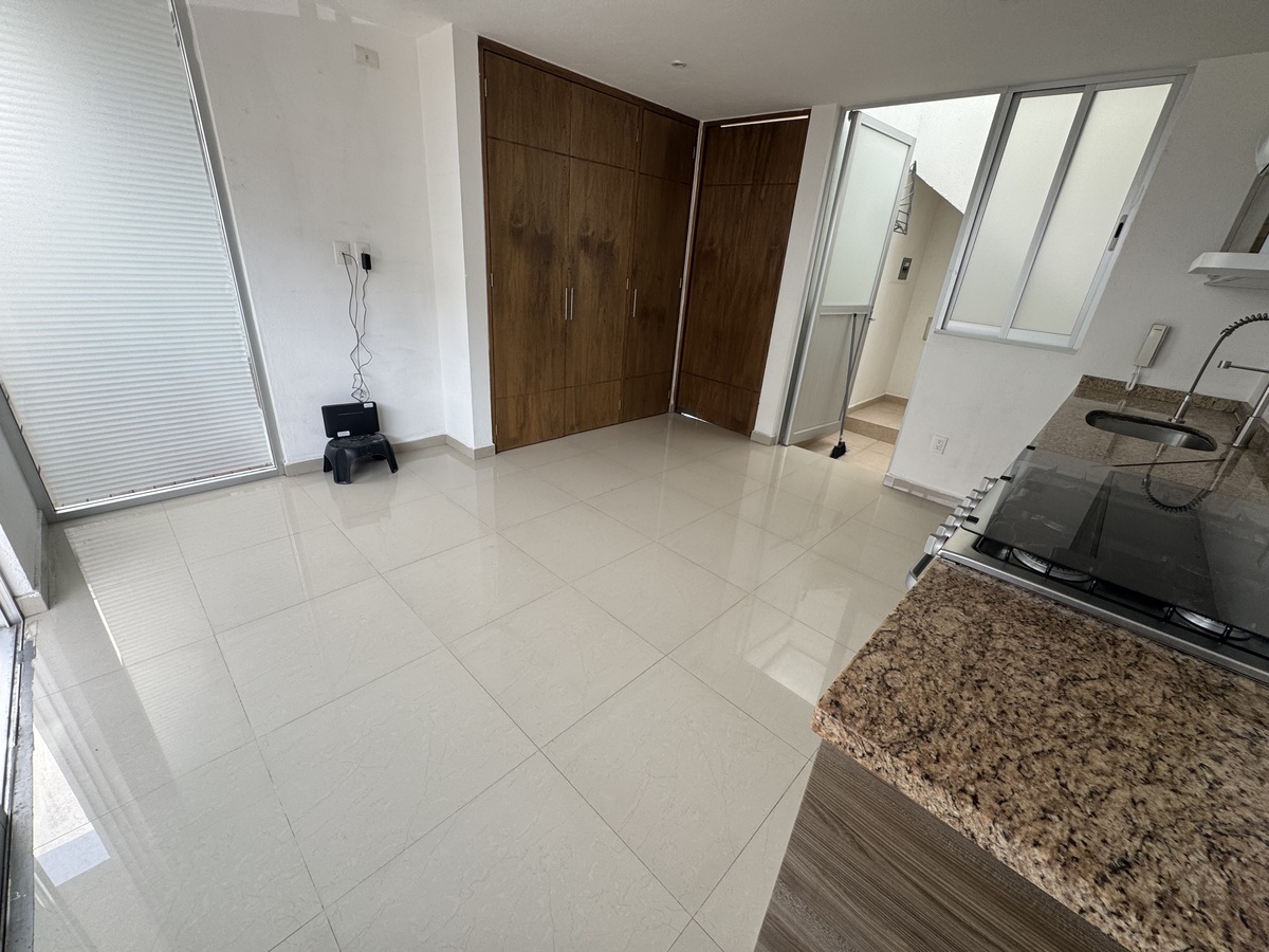 12 de 34: Despensa y Alacena