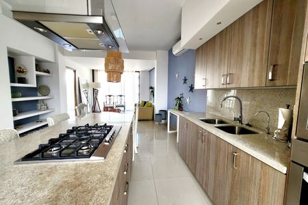 APARTAMENTO NO CONDOMÍNIO VIENA, VERSALHES