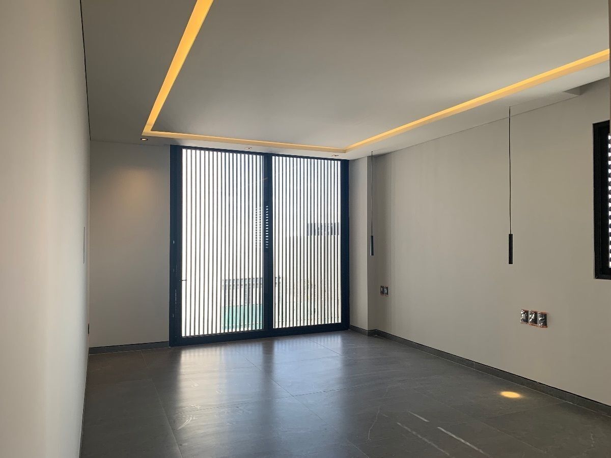 16 de 25: Luz  oculta en techos !