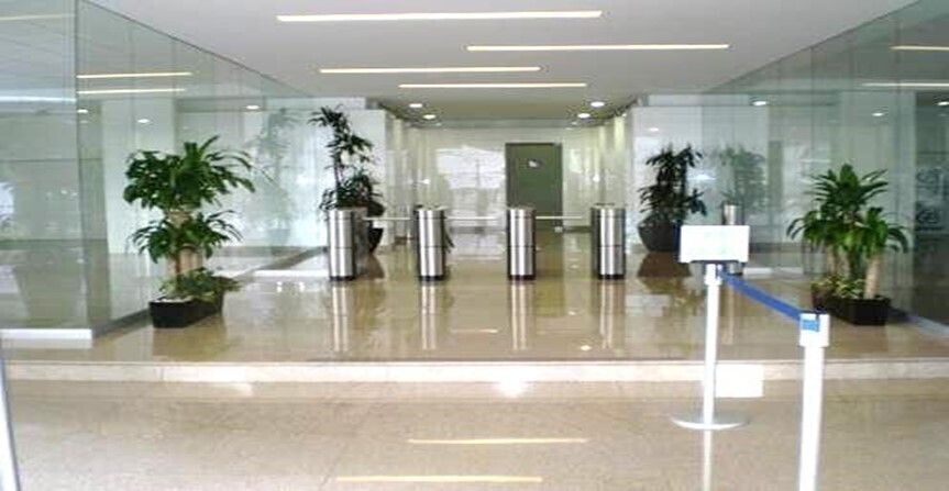 Oficina en renta en Periférico acondicionada