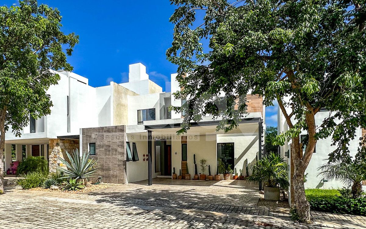 3 de 45: Fachada Frontal