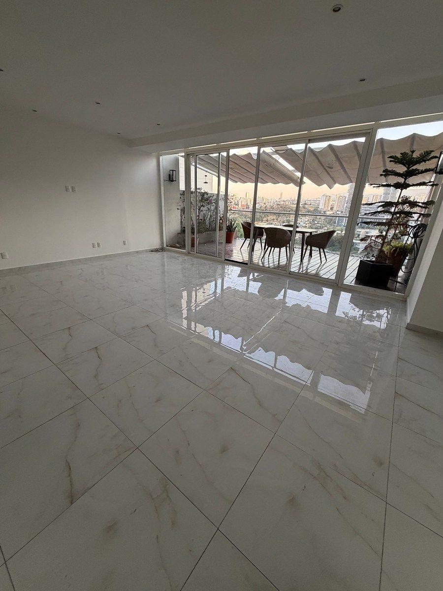 Venda apartamento Towers Bosque Real R$8.000.000,00, 200 m2 terraço 60m2, foto 1 de 44