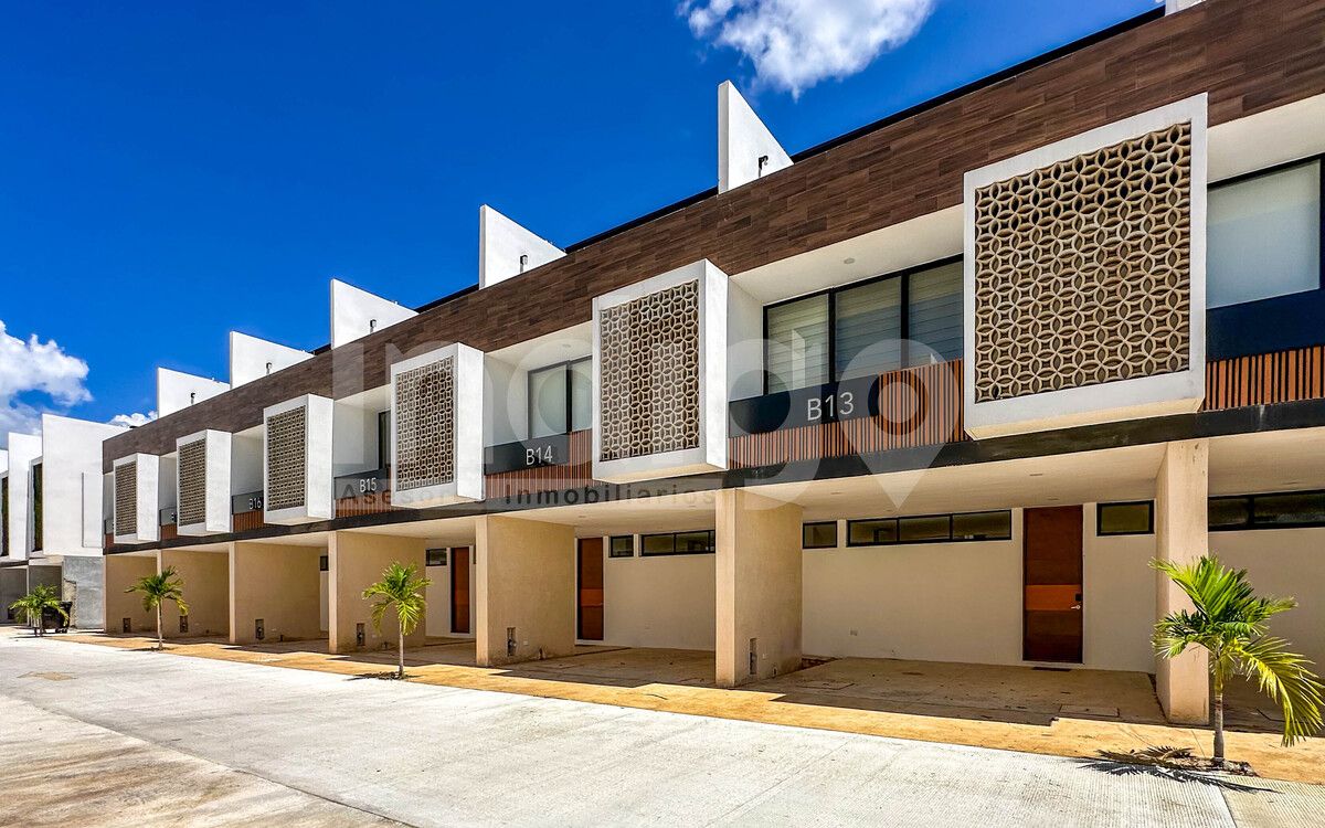 2 de 47: Fachada Frontal