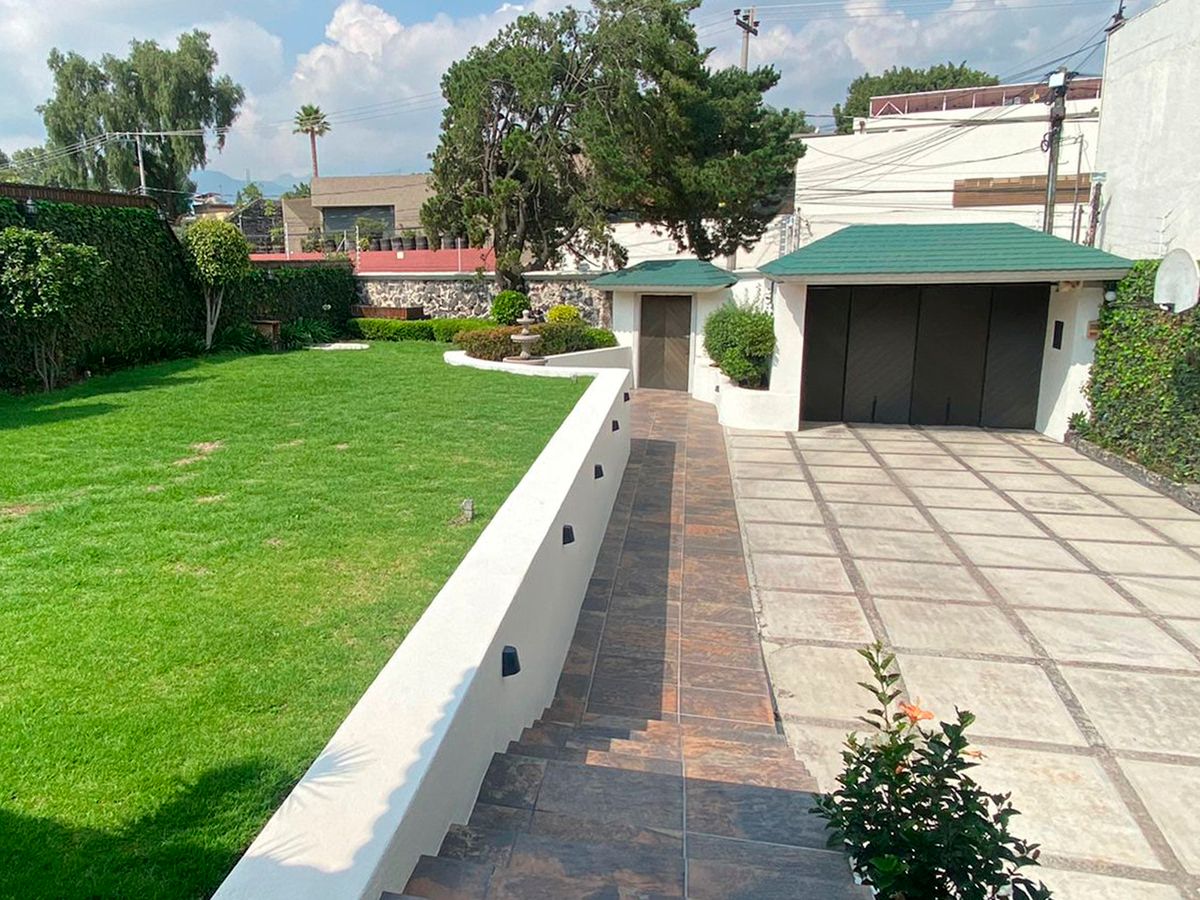 Residencia en Venta en el Pedregal