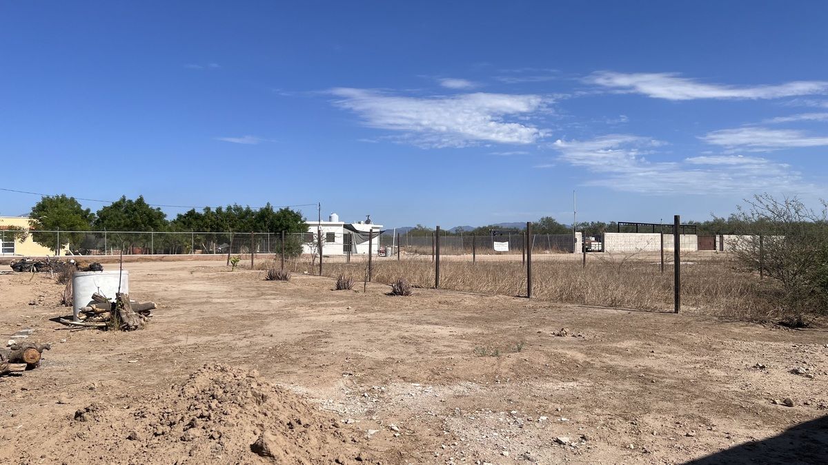 9 of 11: Vista de atrás