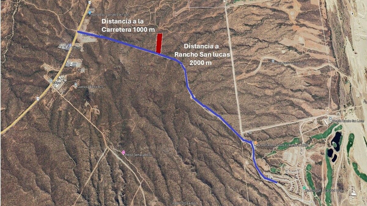 3 de 13: Dsitancias a carretra 1000 m a  Rancho San Lucas 2000 m