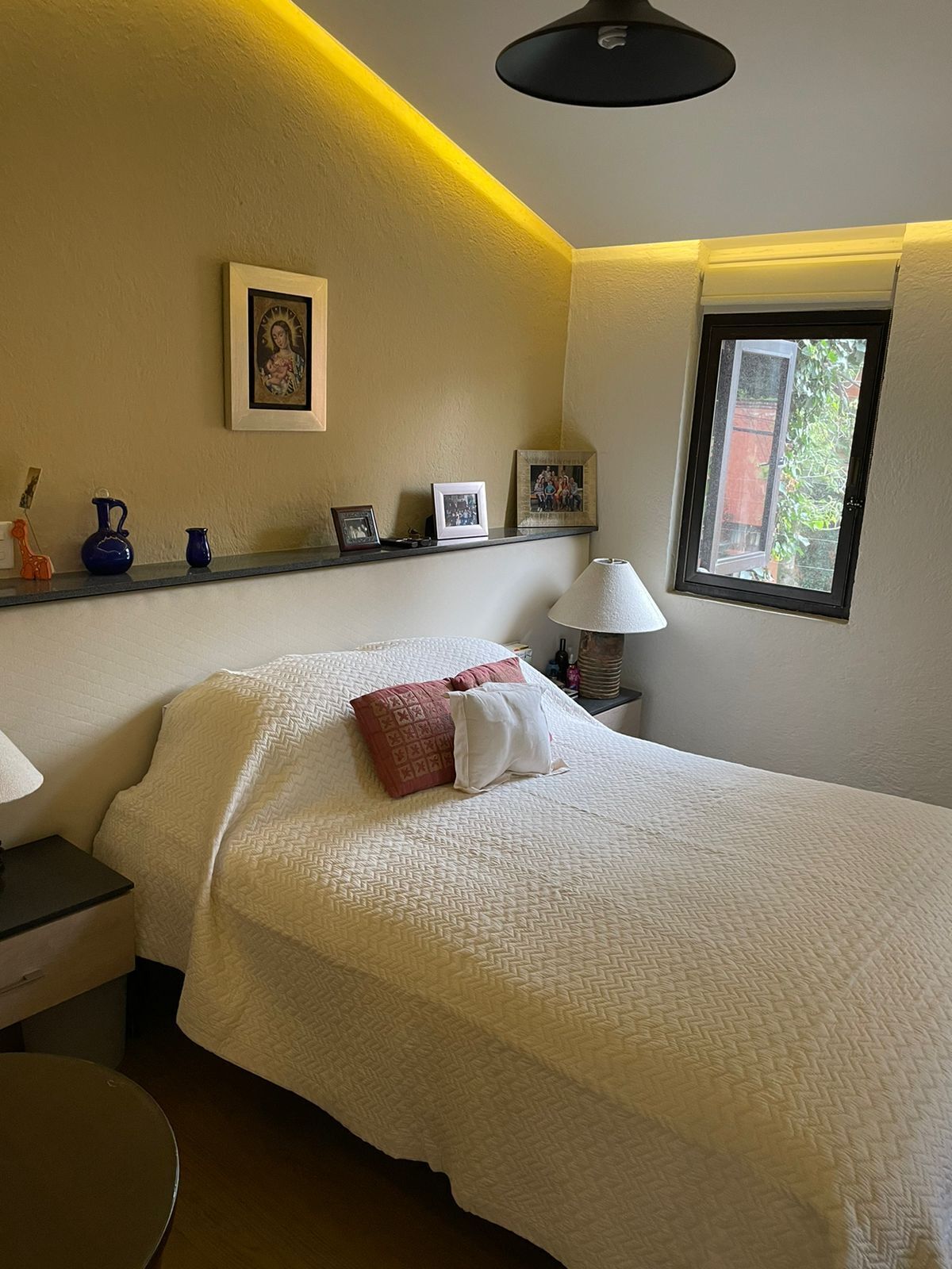 17 of 20: Recamara 2