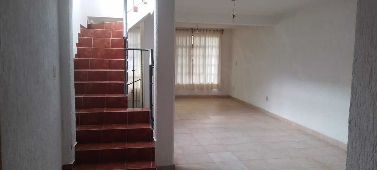 2 of 24: Casa en Venta en Tarango Las Águilas Rayo Vende ®
