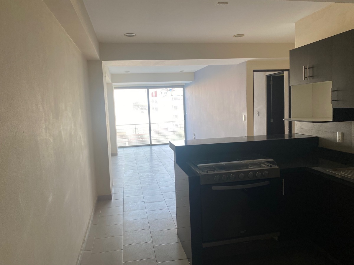 15 of 28: VISTA DESDE COCINA