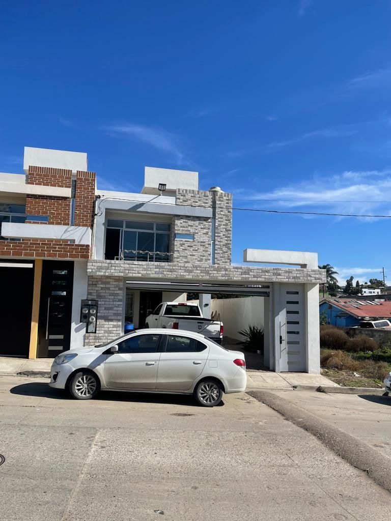 PROPIEDAD CON 2 DEPARTAMENTOS