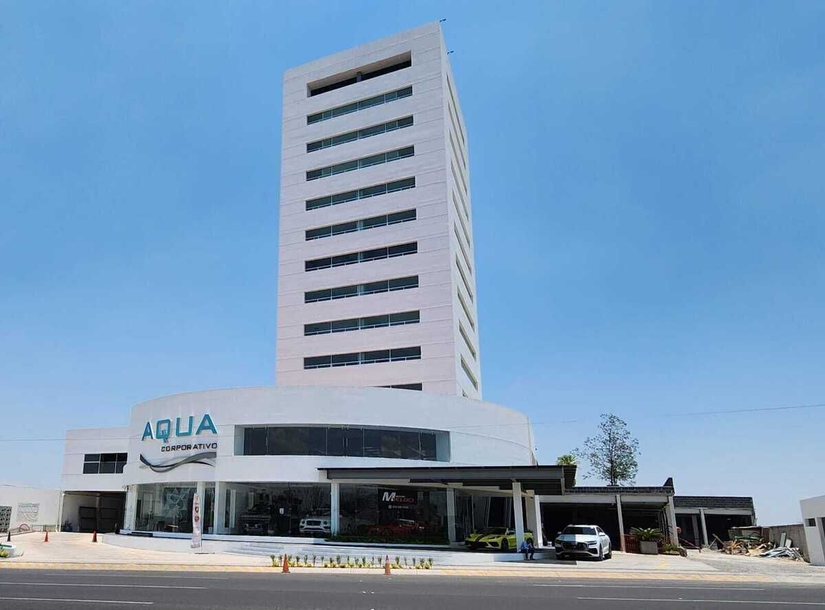 Consultorio u oficina en renta en el corporativo Aqua...