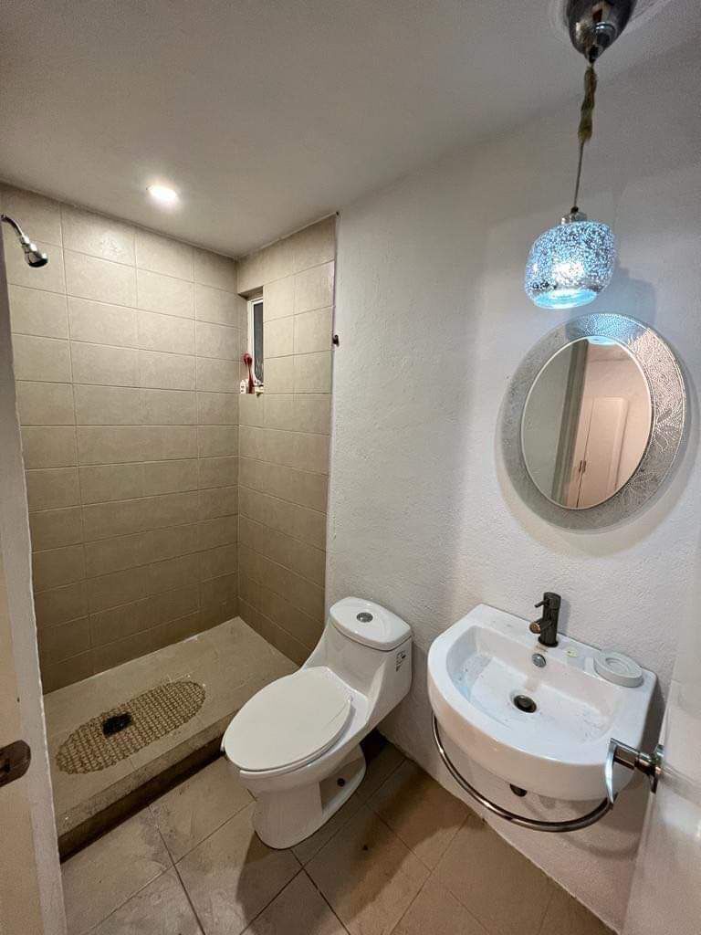 8 de 18: Baño recámara principal