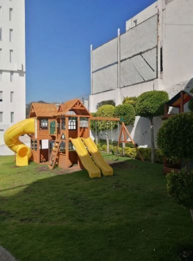 12 de 18: Amenidades:  Juegos infantiles