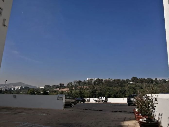 14 de 18: Estacionamiento