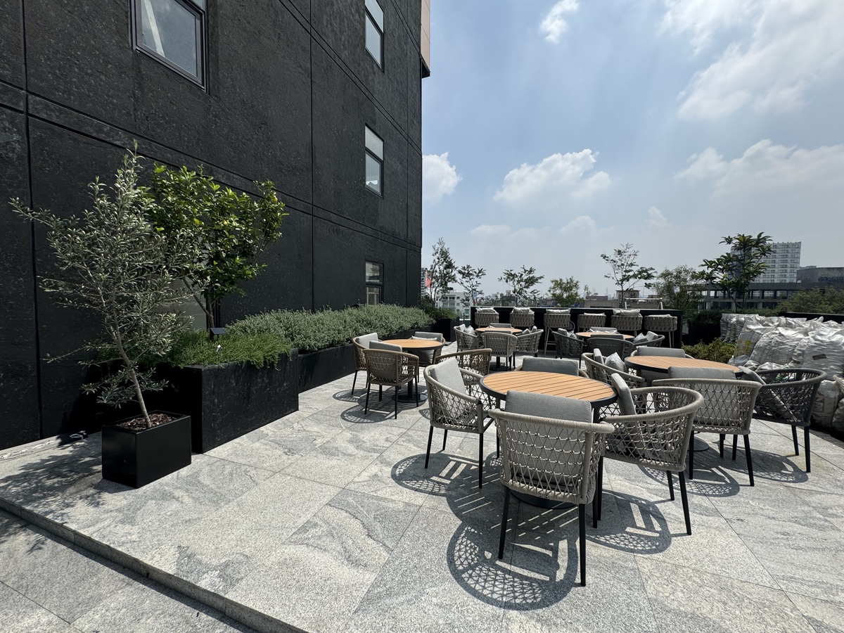 16 of 34: Roof Garden