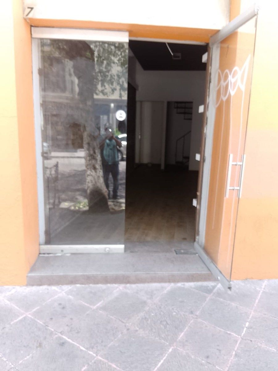 LOCAL 7 DE DOIS NÍVEIS COM EXCELENTE LOCALIZAÇÃO, foto 1 de 9