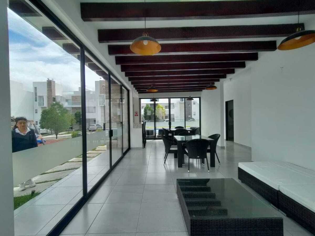32 de 34