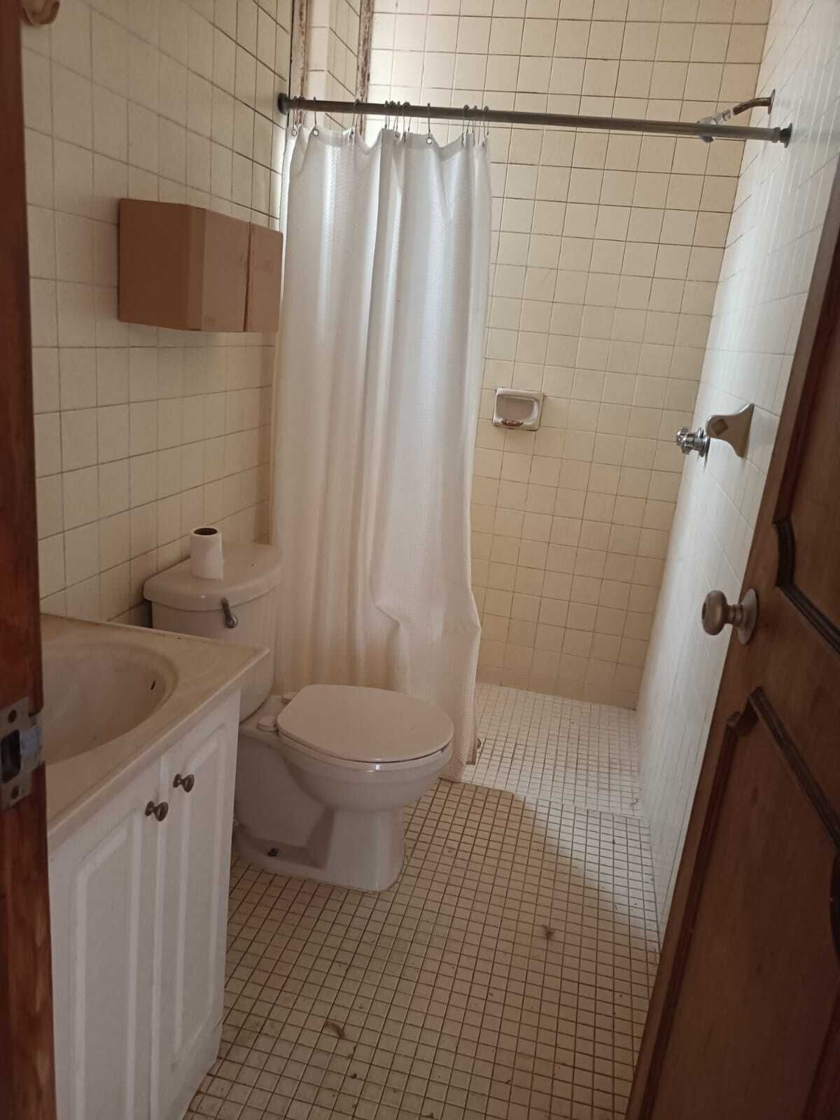 Baño completo planta baja