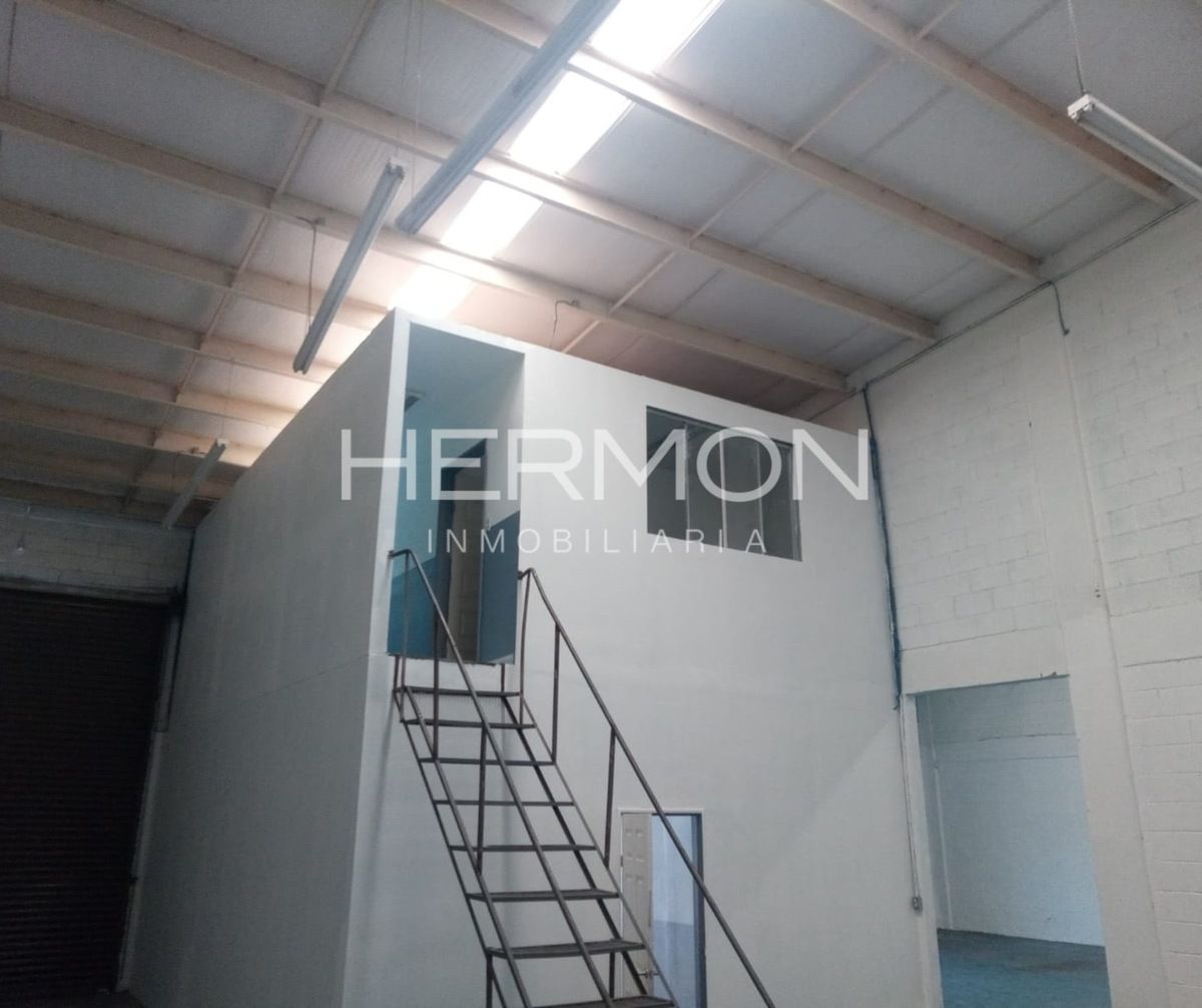 BODEGA COMERCIAL EN RENTA  INSURGENTES