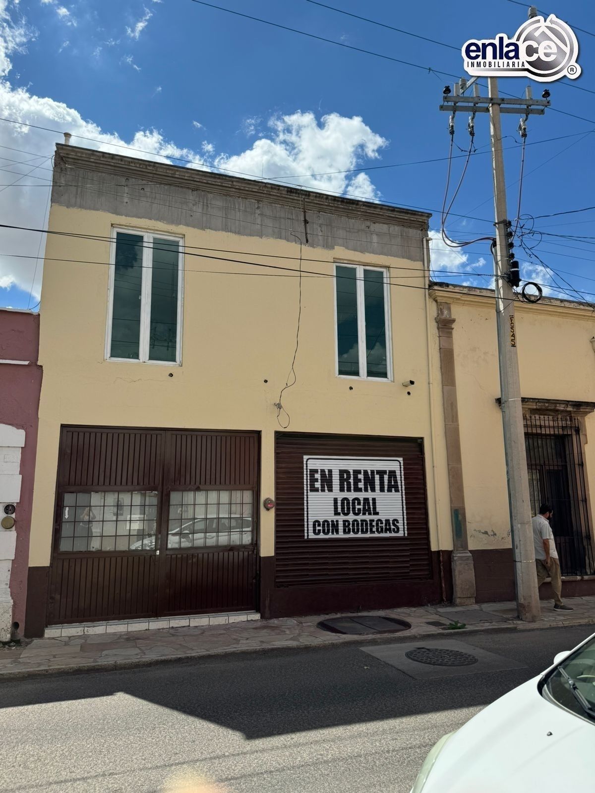 Renta Local Comercial con Bodegas