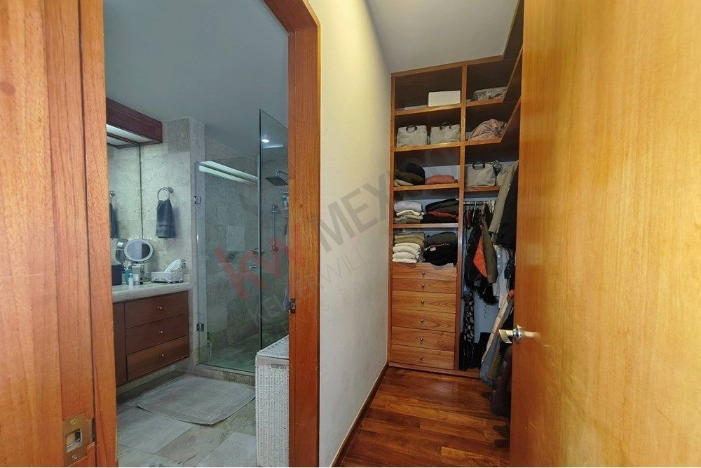28 de 45: Vestidor 3
