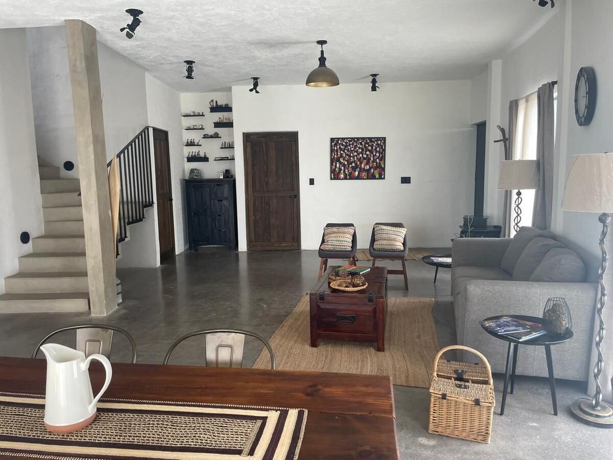 4 de 11: Sala y Comedor