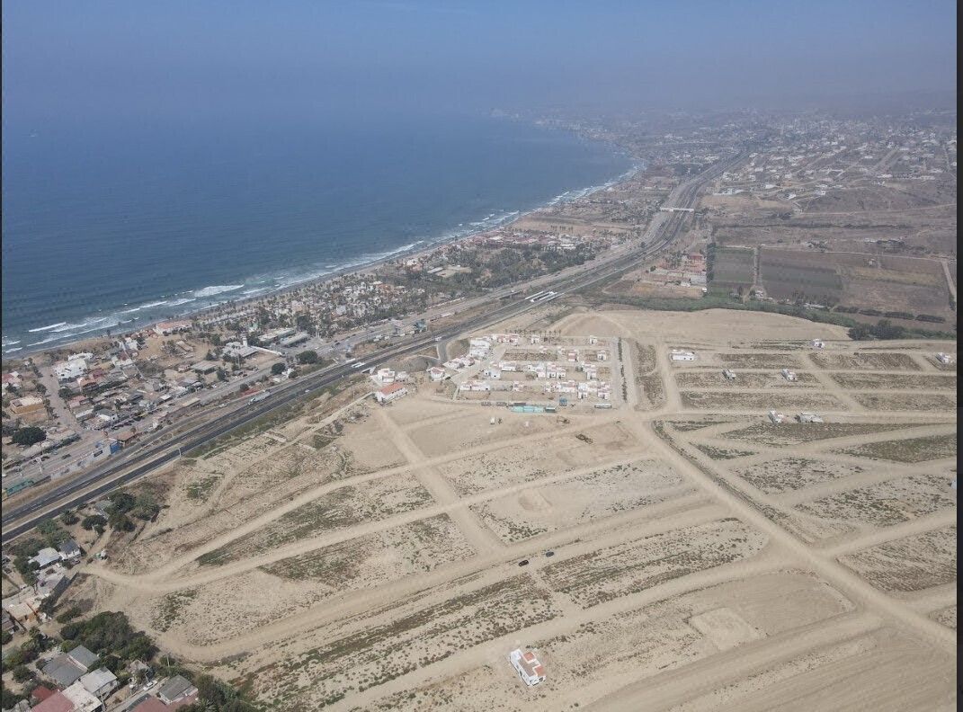 Venta de Terreno en el Cielo Residencial, Primo Tapia Vistas al Mar