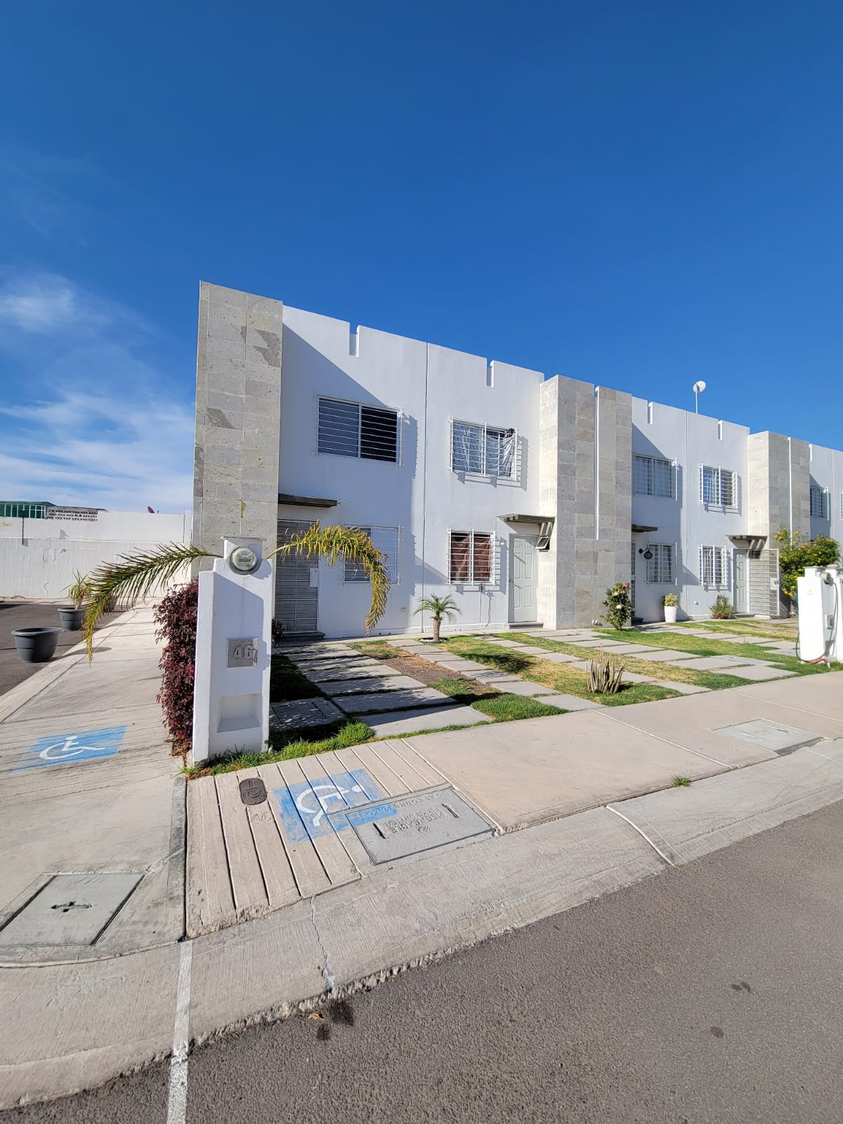https://assets.easybroker.com/property_images/4769320/80734043/EB-RH9320.png?version=1727744906