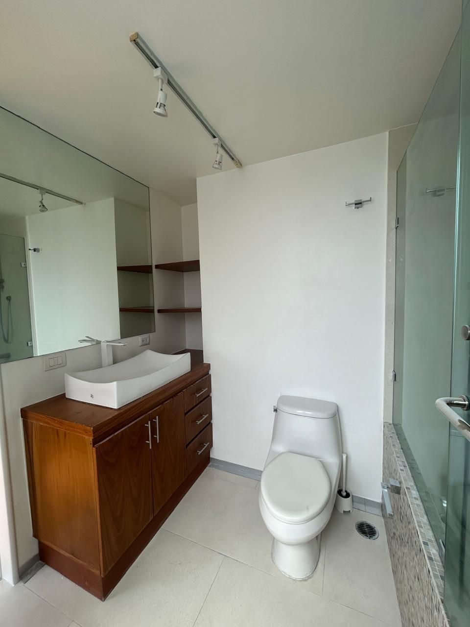 18 de 32: baño principal