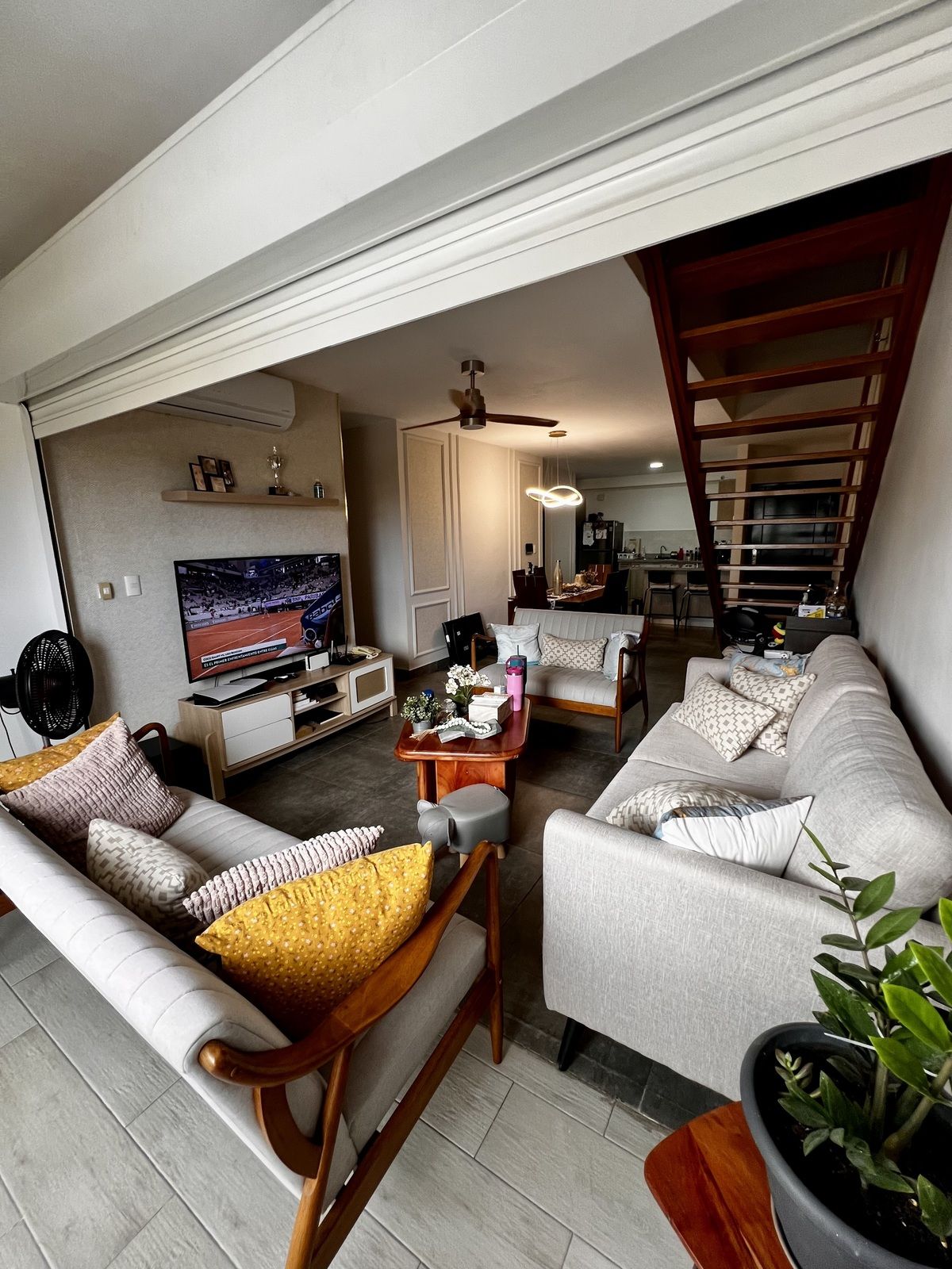 5 de 9: Sala