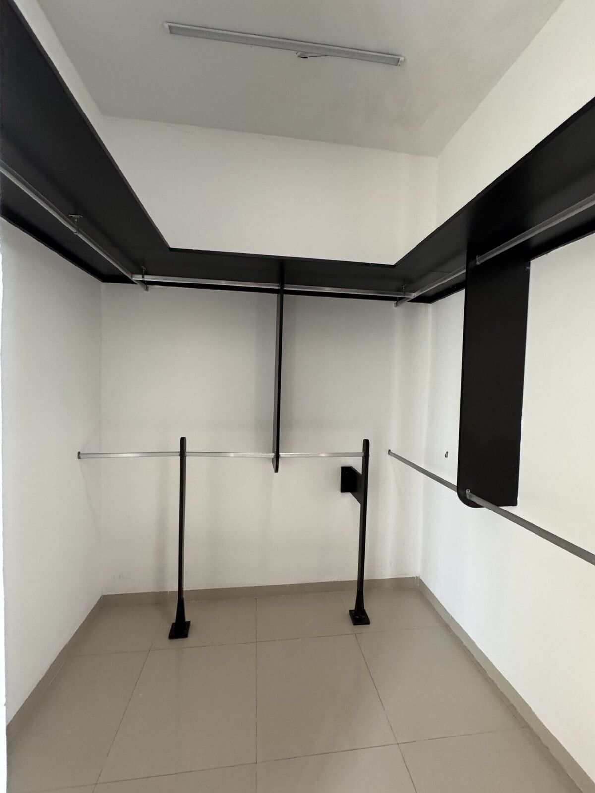 16 de 38: Closet vestidor Recámara Principal