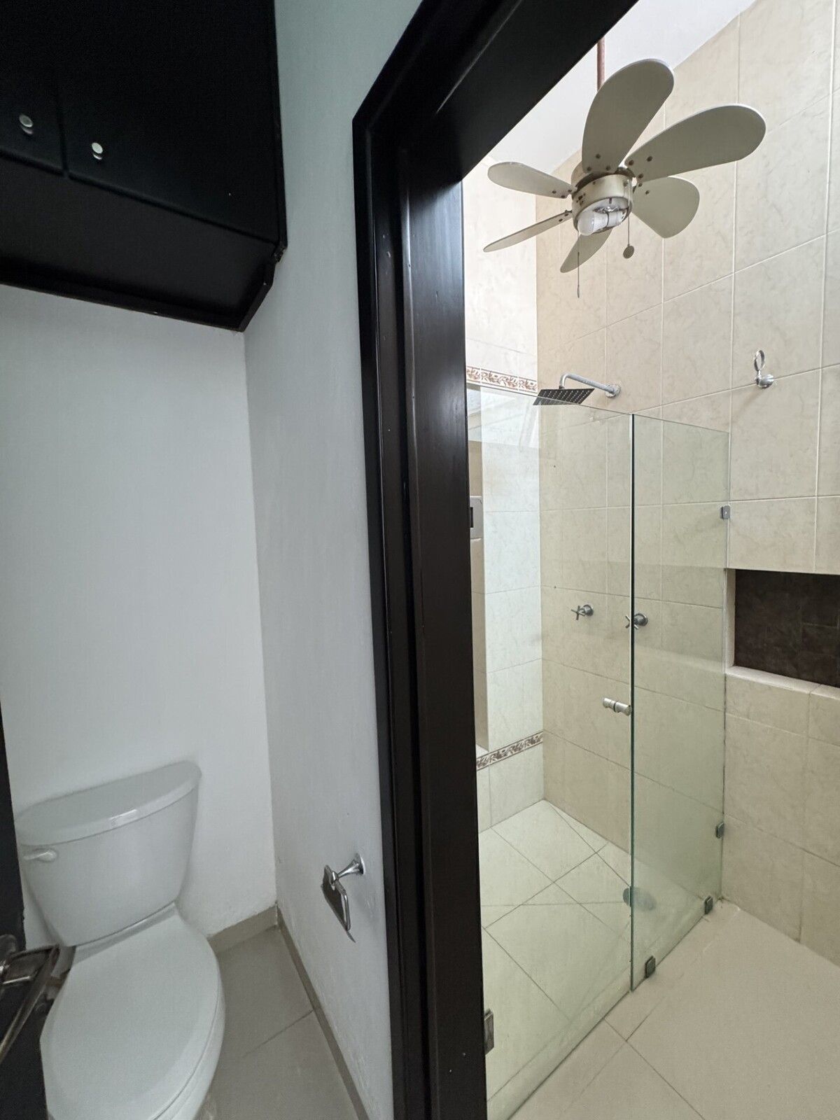 19 de 38: Baño Recámara Principal