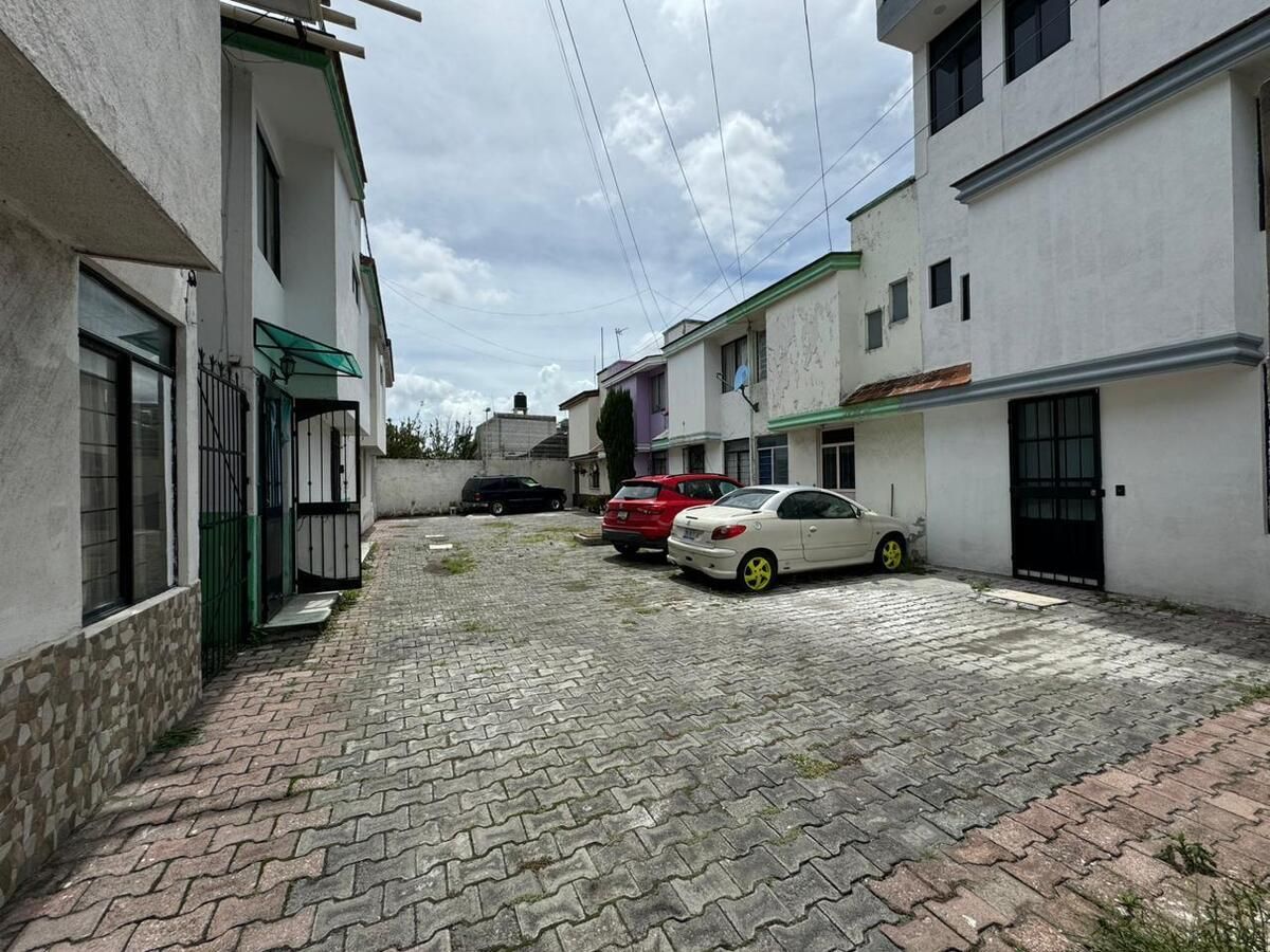 3 de 18: Estacionamiento