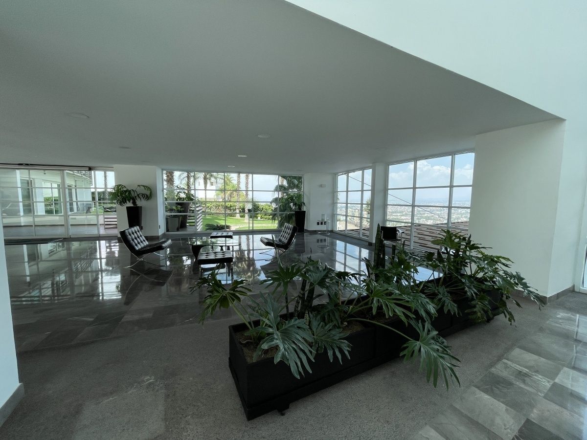 25 de 26: Lobby