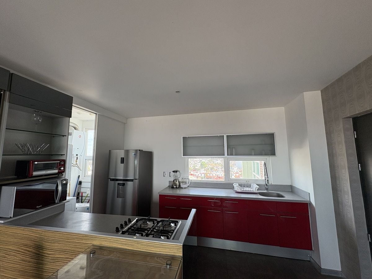 6 de 26: Cocina abierta