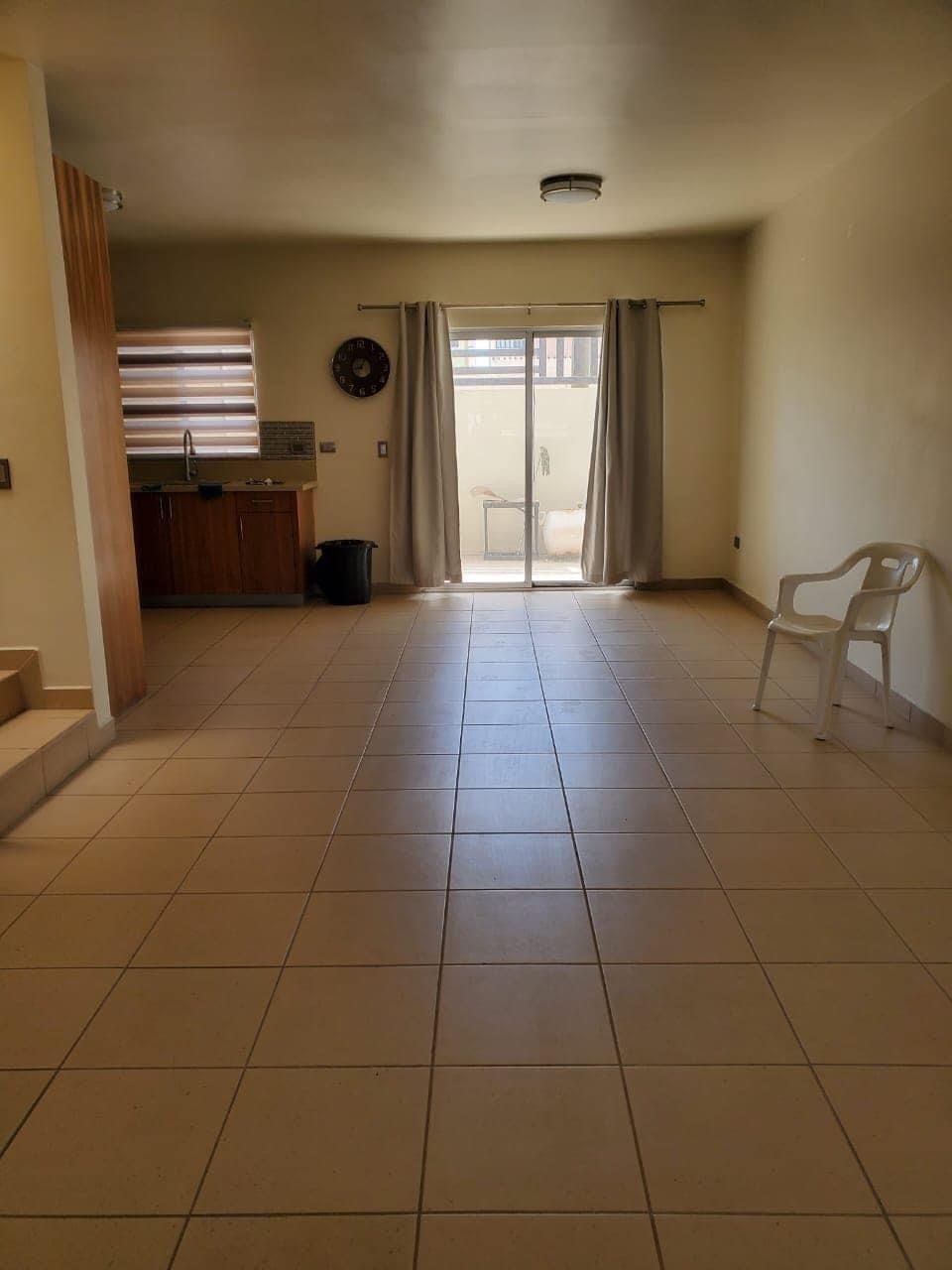 4 of 14: Área de sala y comedor