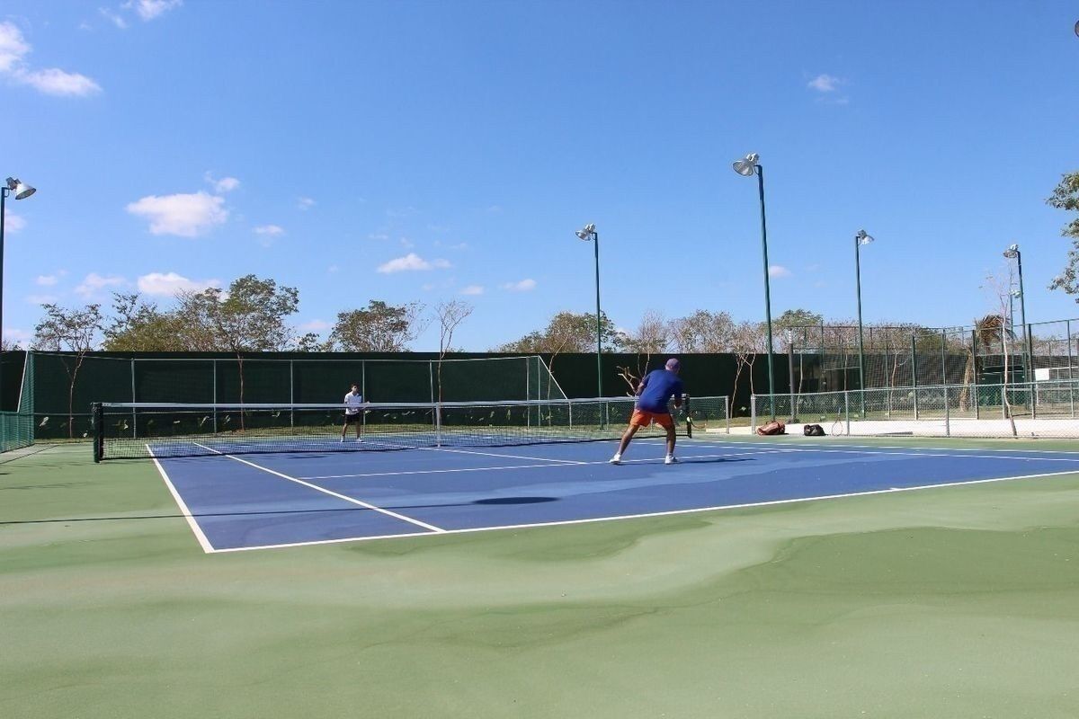 18 de 21: Cancha de Tenis