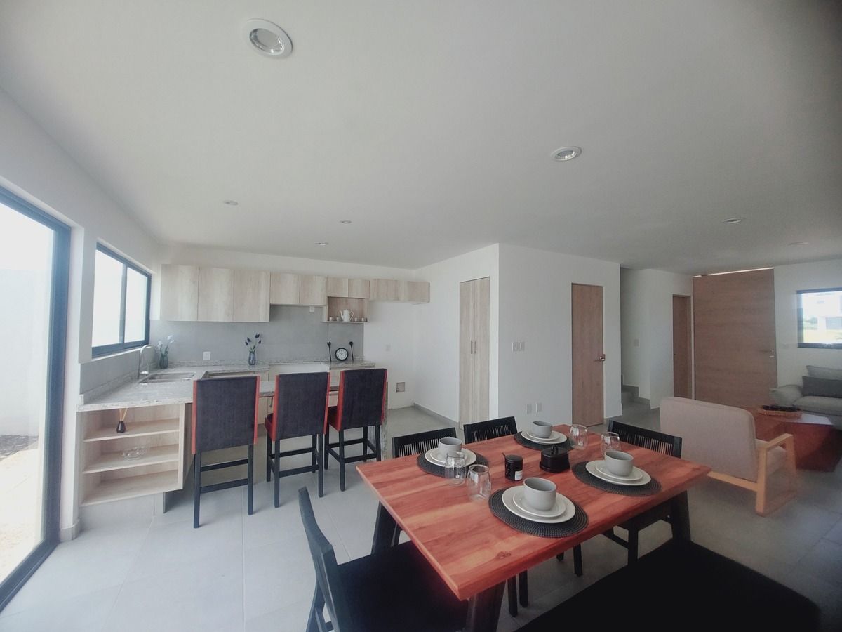 5 de 15: Comedor y cocina