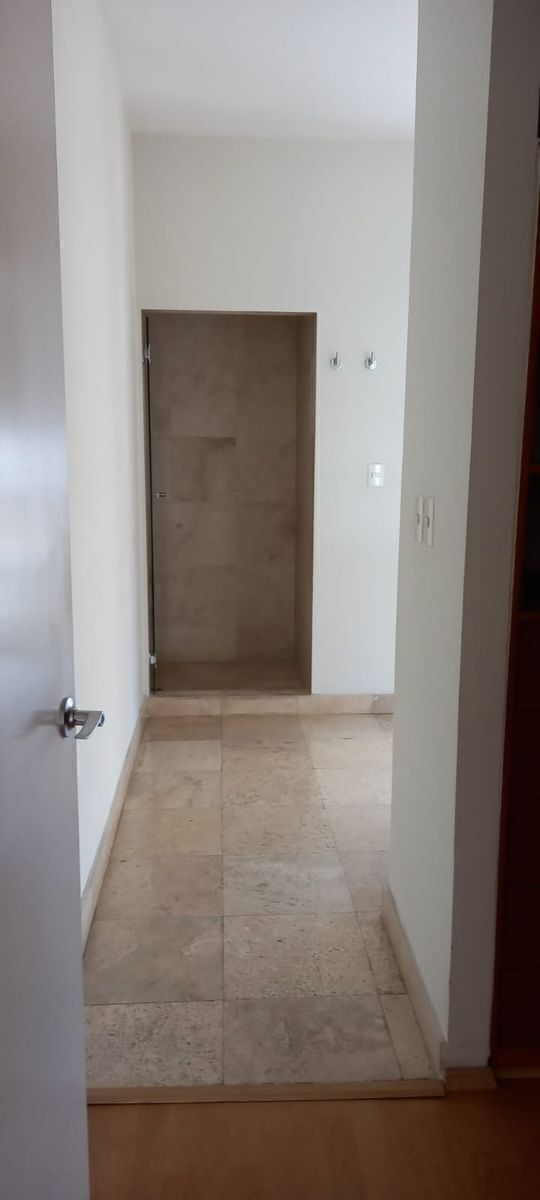 4 de 23