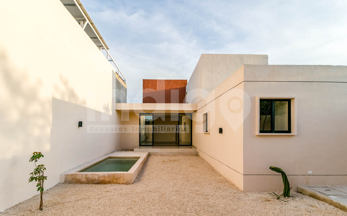 31 de 33: Fachada Trasera