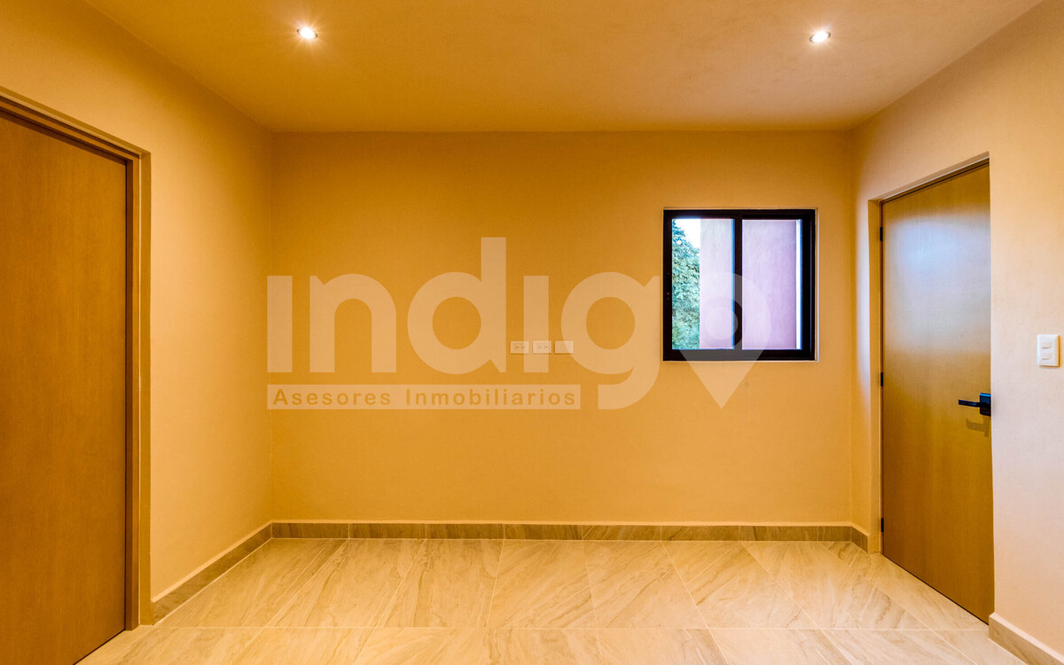 22 de 33: Recámara Secundaria en Planta Alta