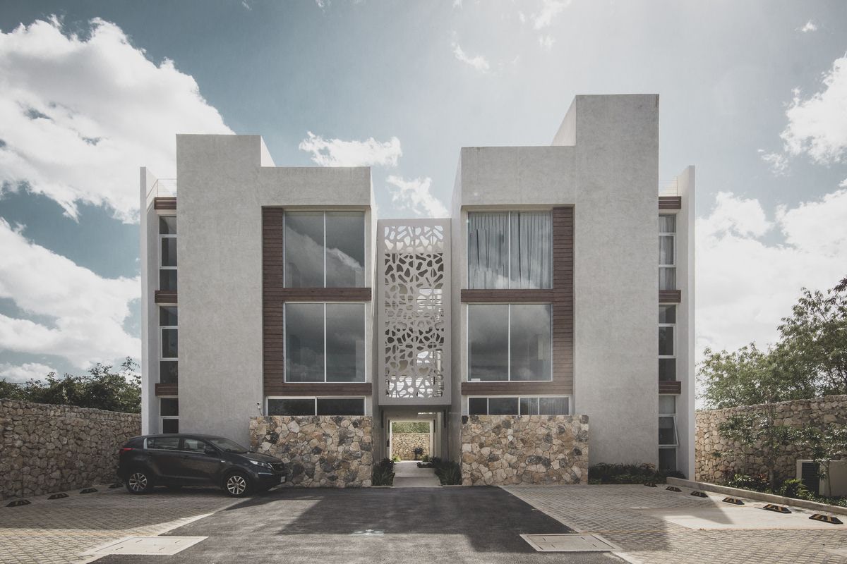 Departamento en Venta de 2 Recámaras en Temozón Norte con Cuarto de servicio