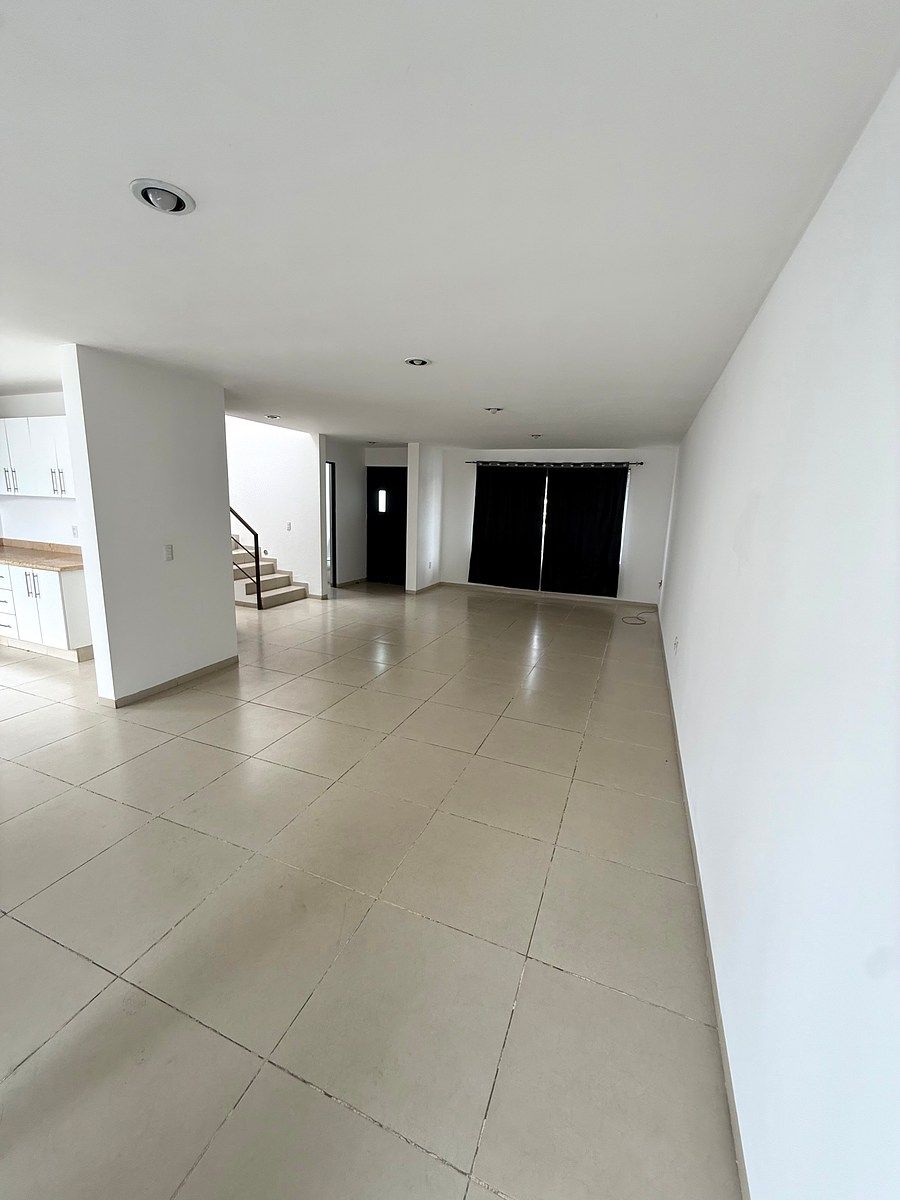 House in Grand Juriquilla, Querétaro, photo 3 of 28