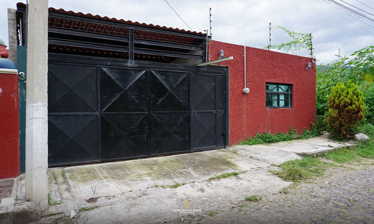 casa en venta en fraccionamiento roca azul en jocotepec