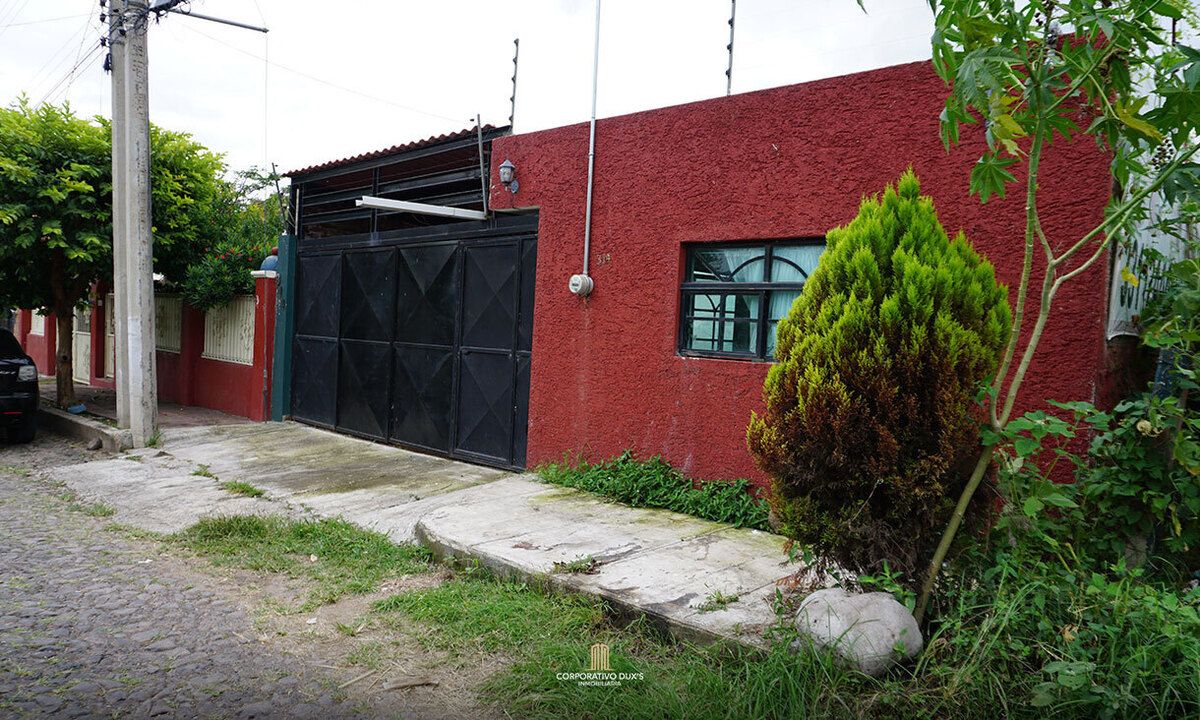 casa en venta en fraccionamiento roca azul en jocotepec