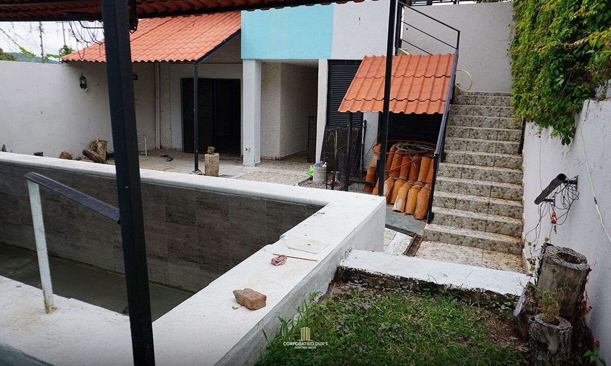 alberca casa en venta fraccionamiento roca azul en jocotepec