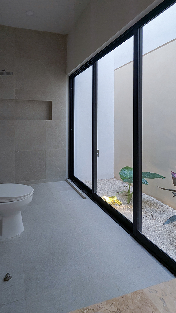 9 de 17: Baño Habitación Principal